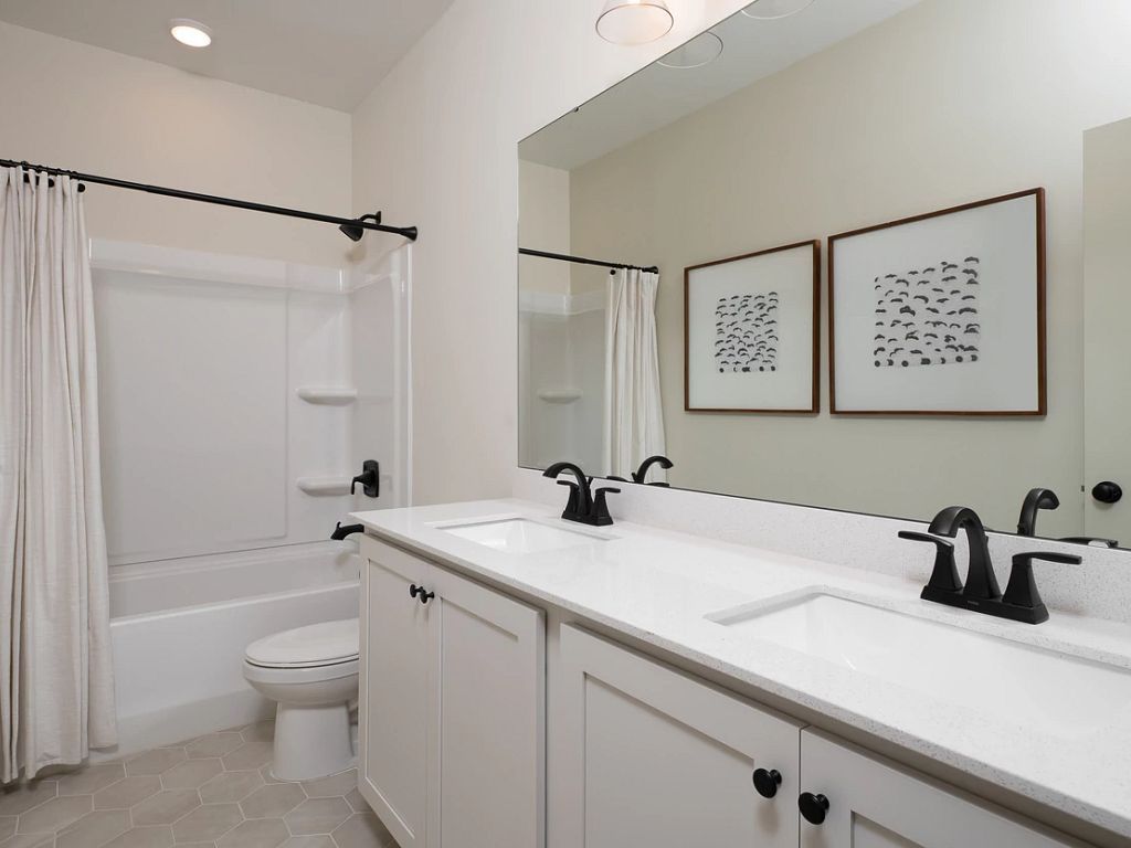 The Point - Caroline Interior Image 10