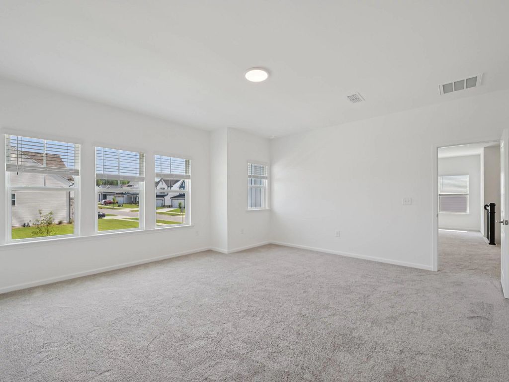 The Point - Caroline Interior Image 29
