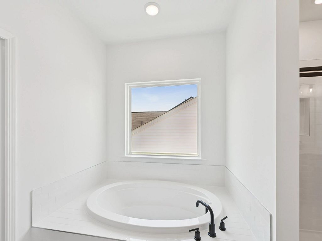 The Point - Caroline Interior Image 36