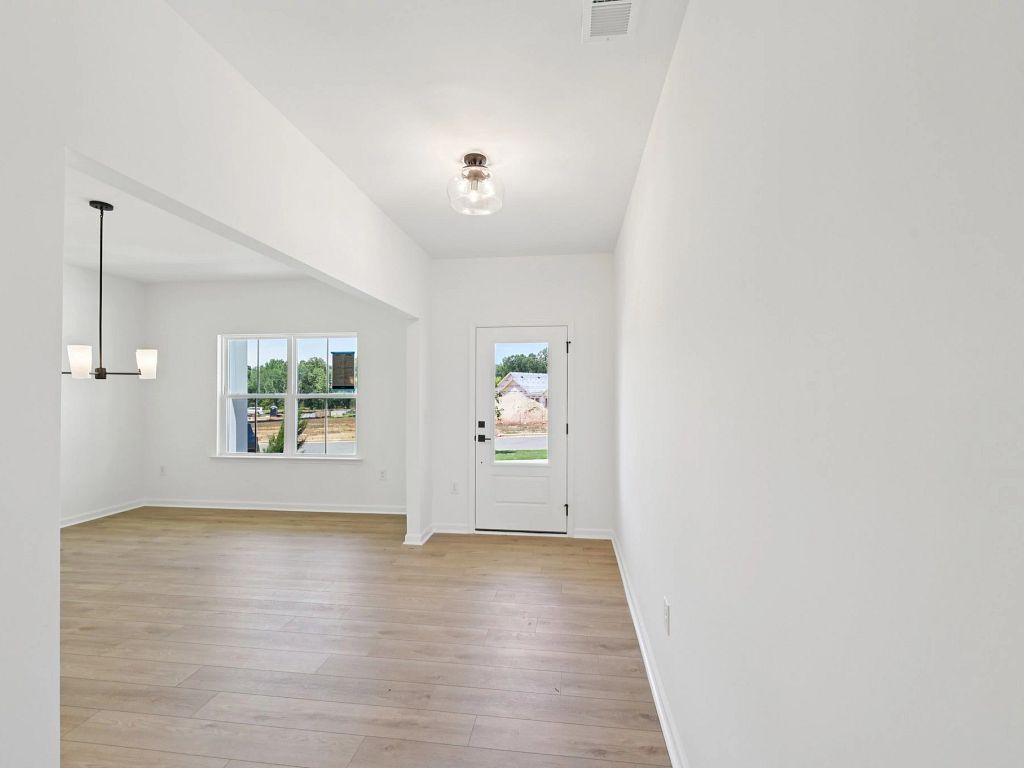 The Point - Caroline Interior Image 37