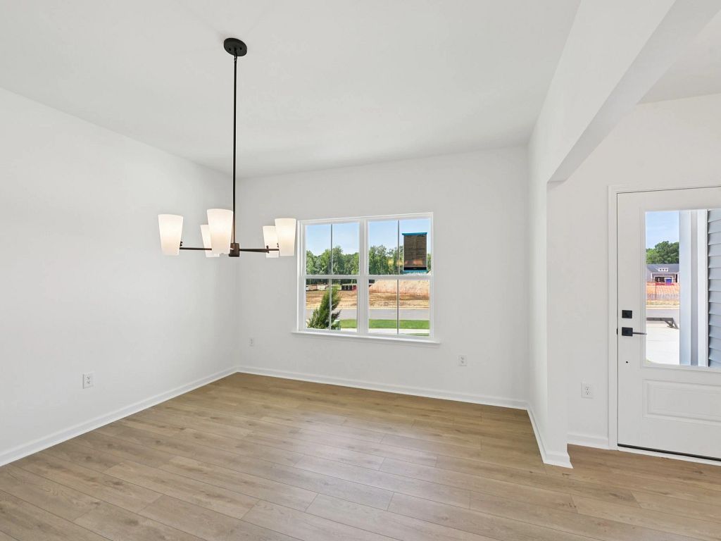 The Point - Caroline Interior Image 38