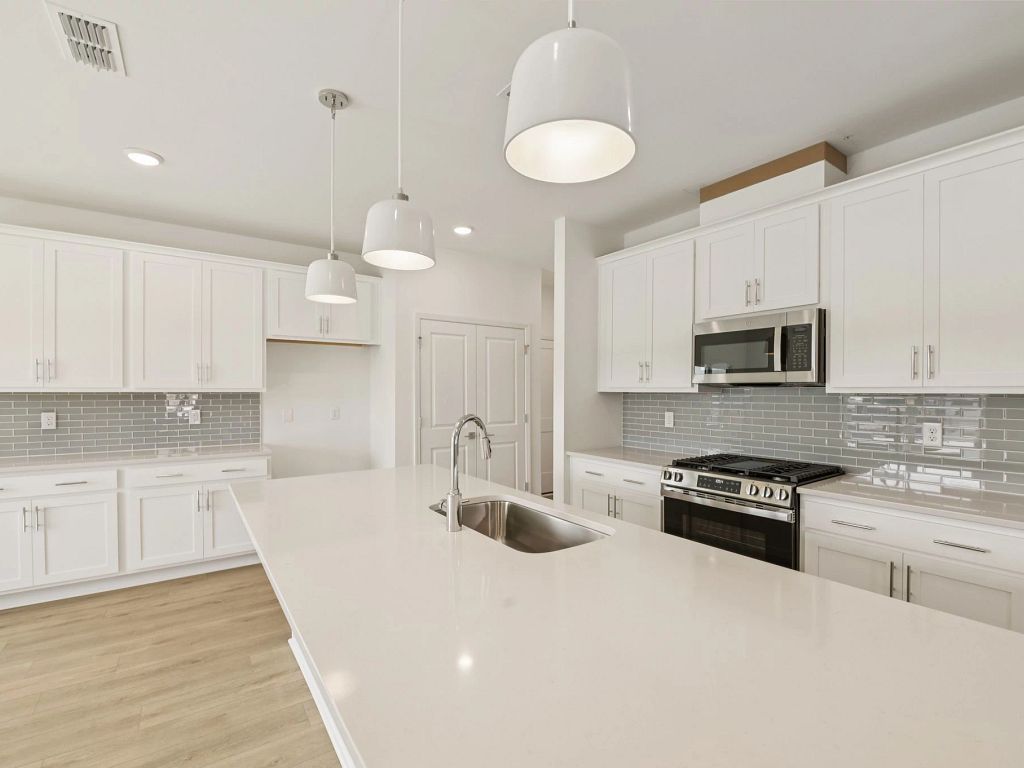 The Point - Genna Interior Image 4
