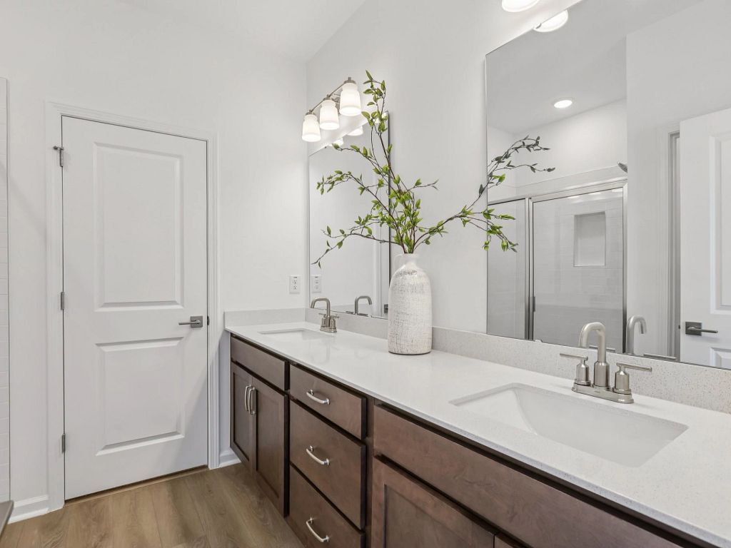 The Point - Genna Interior Image 13