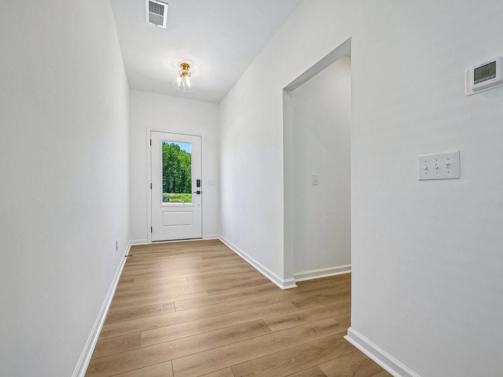 The Point - Emma II Interior Image 33