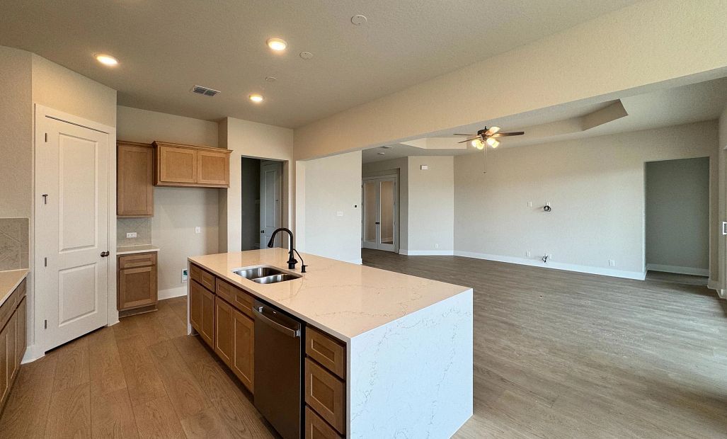 Kitchen & Family