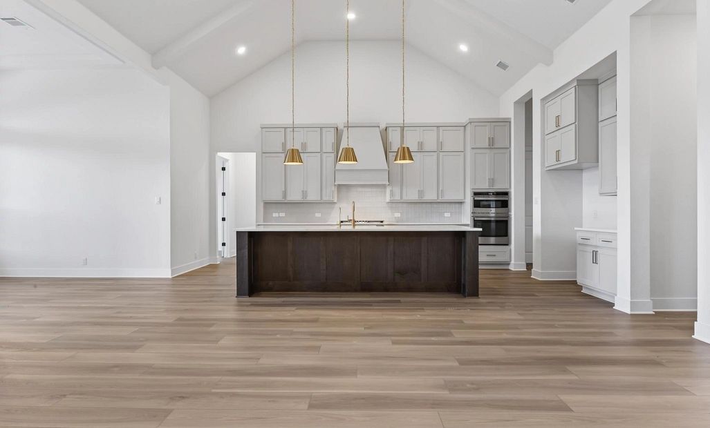 Kitchen, Breakfast, & Family