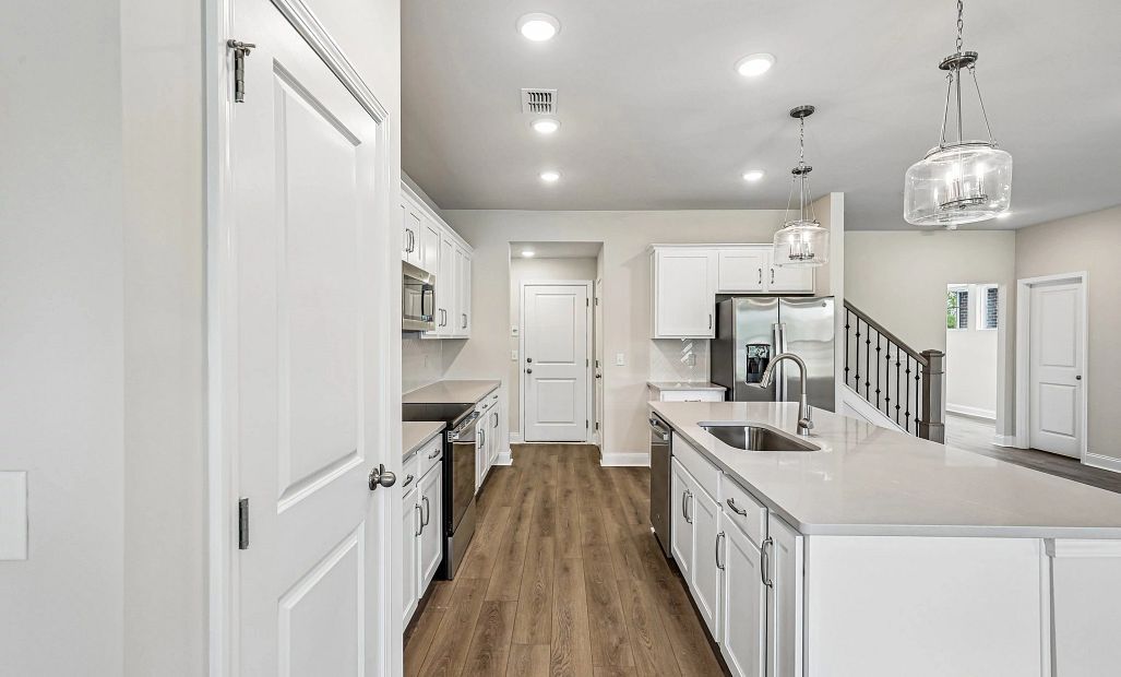 Kitchen & Pantry