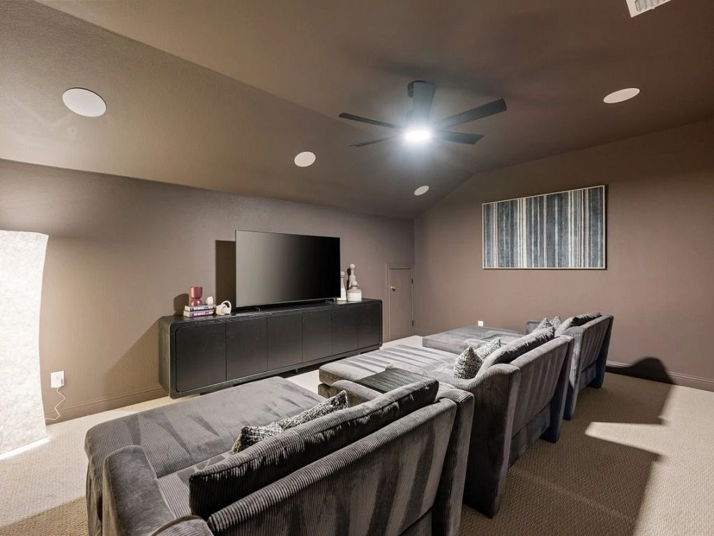 La Cima - Ashlyn Interior Image 12