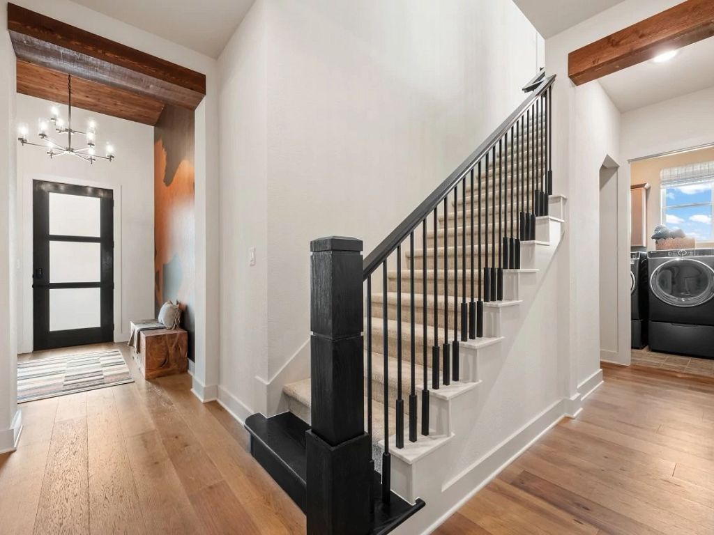 Lagos Reserve - Sawgrass Interior Image 3