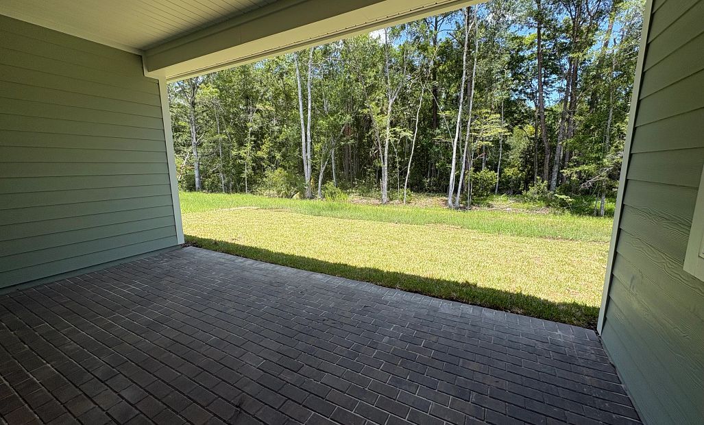 Large covered lanai