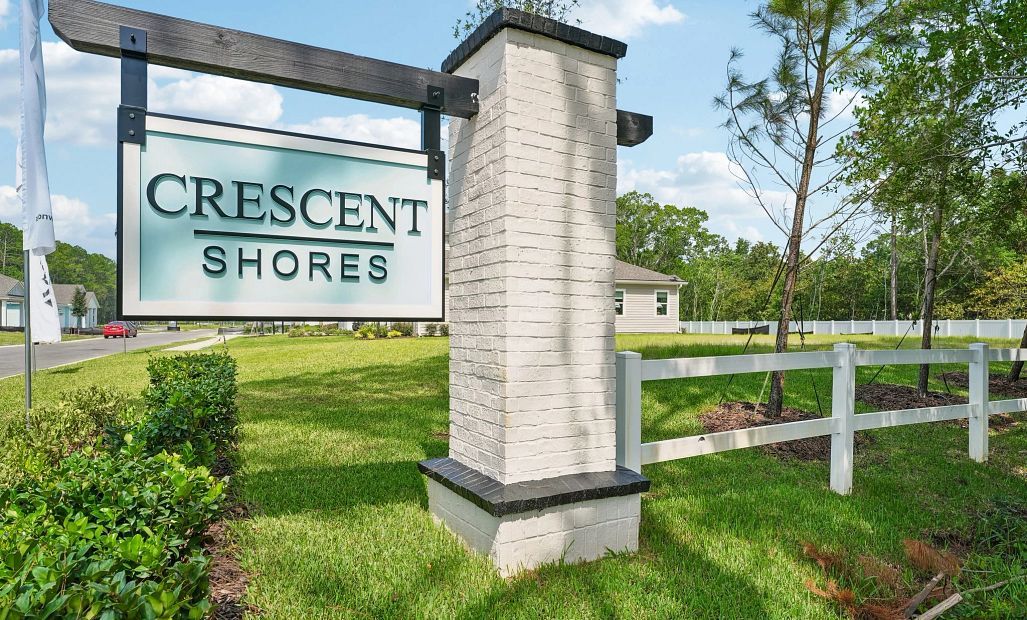 Crescent Shore entrance monument