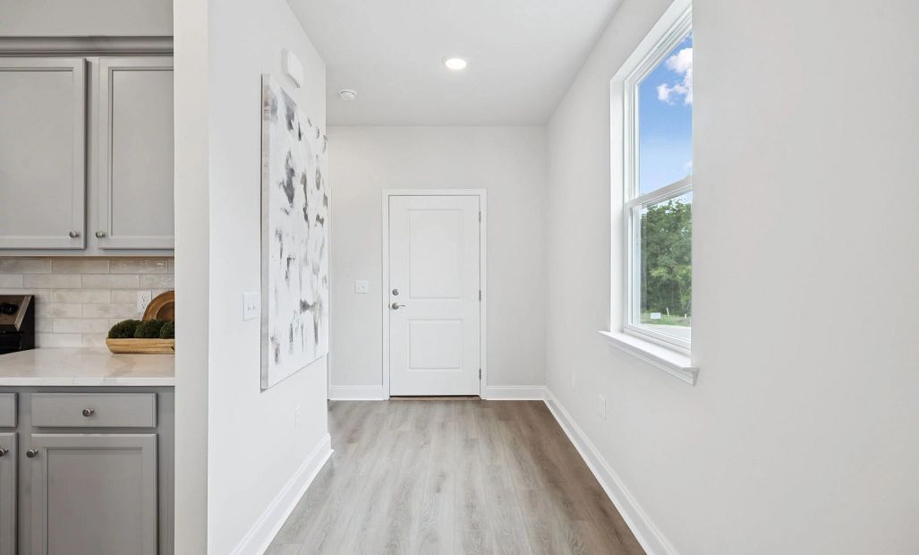 Entry | For representation purposes only. Options and layout may vary by community and home plan.