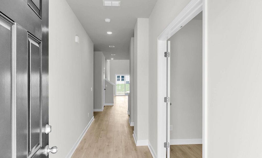 Similar Harrison floorplan. Features and finishes may vary.