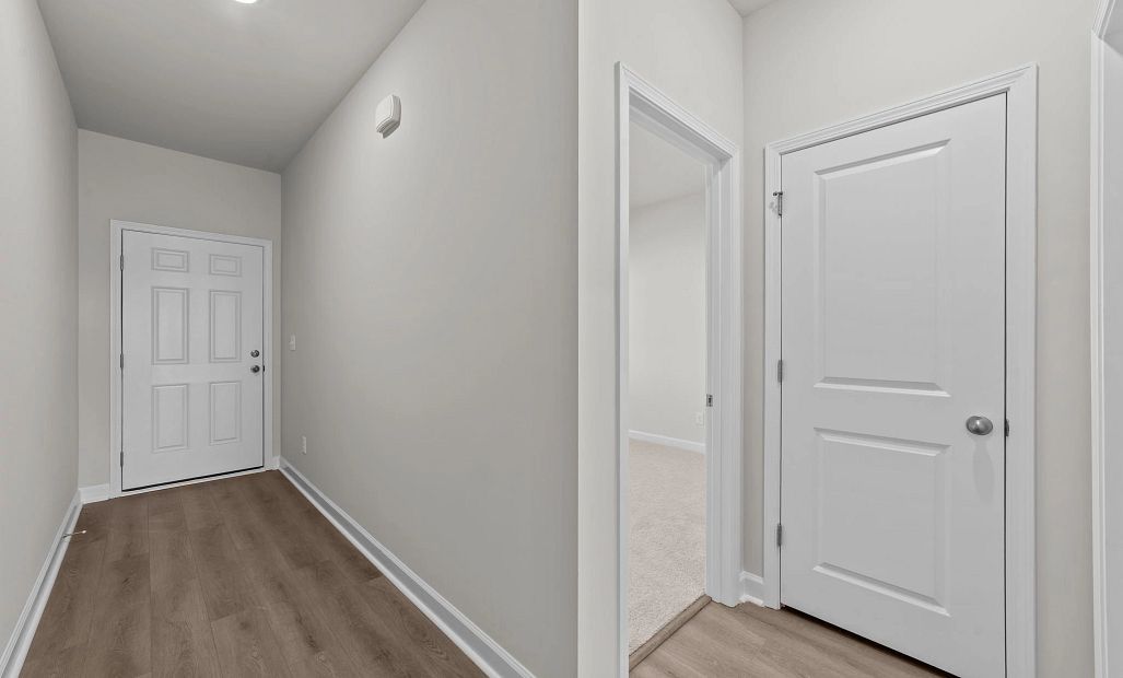 Similar Palmetto floorplan. Finishes and features may vary.