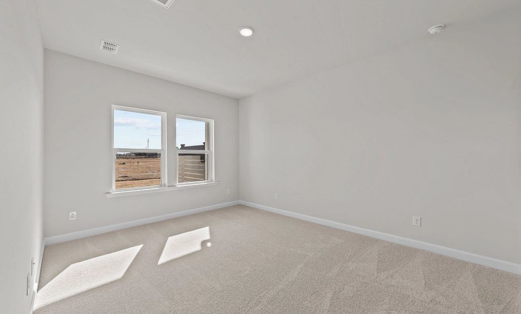 Similar Palmetto floorplan. Finishes and features may vary.