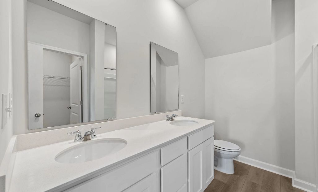 Similar Palmetto floorplan. Finishes and features may vary.