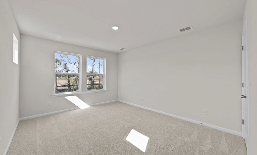 Similar Palmetto floorplan. Finishes and features may vary.