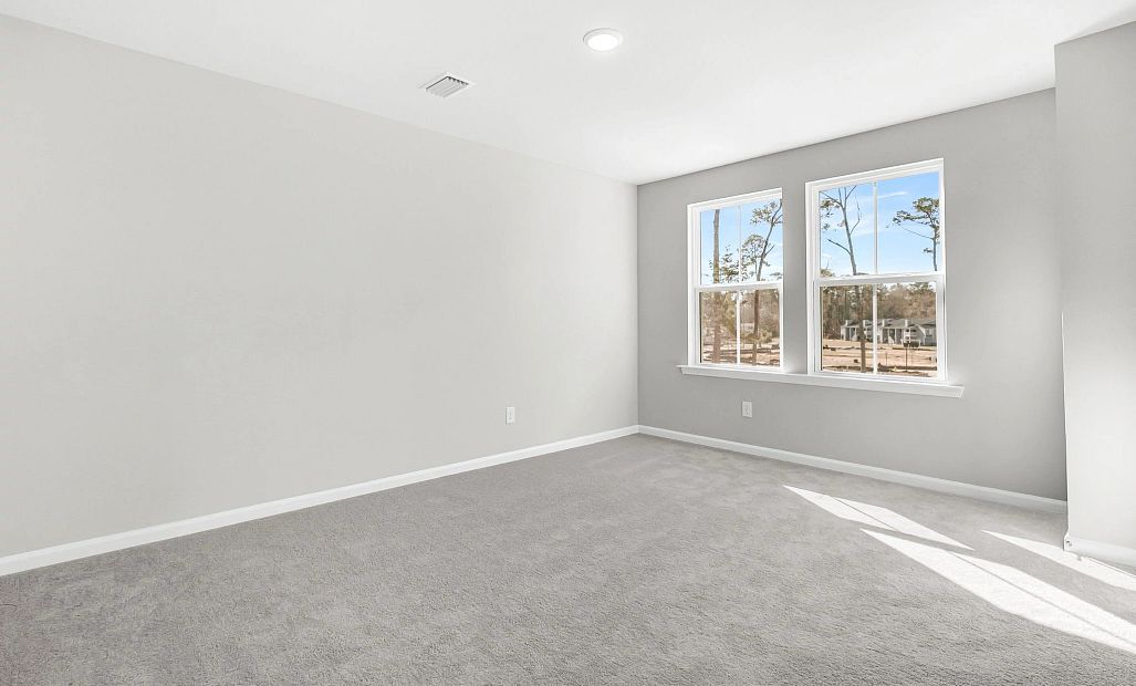 Similar Chartwell floorplan. Features and finishes may vary.
