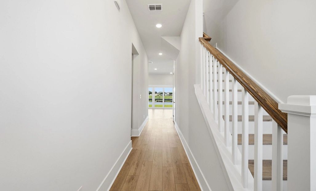 Similar Santorini floorplan. Features and finishes may vary.