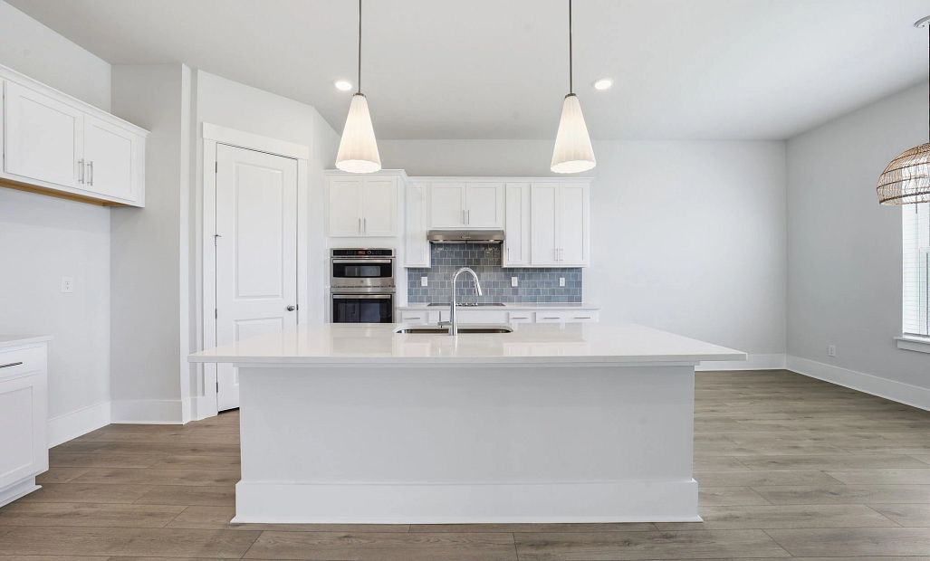 Similar Santorini floorplan. Features and finishes may vary.