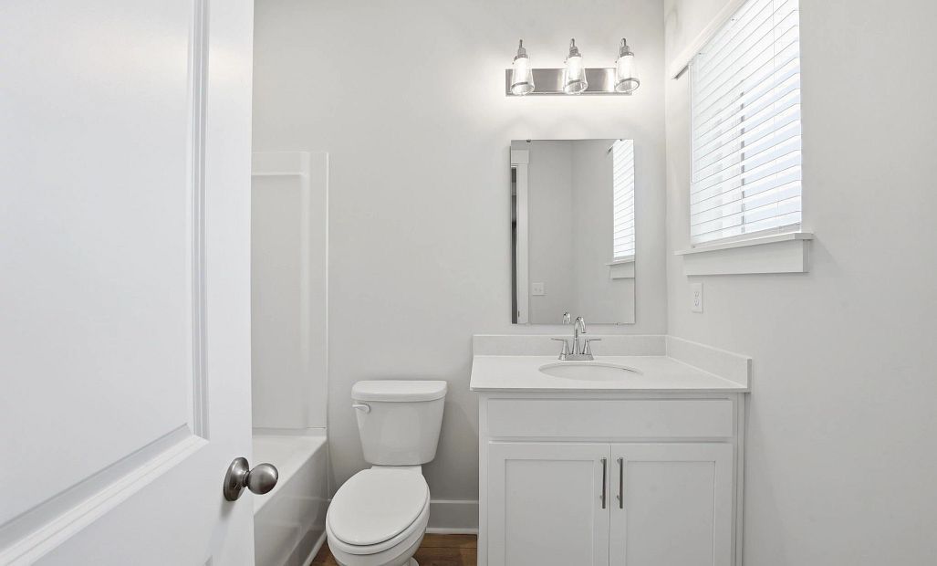 Similar Santorini floorplan. Features and finishes may vary.