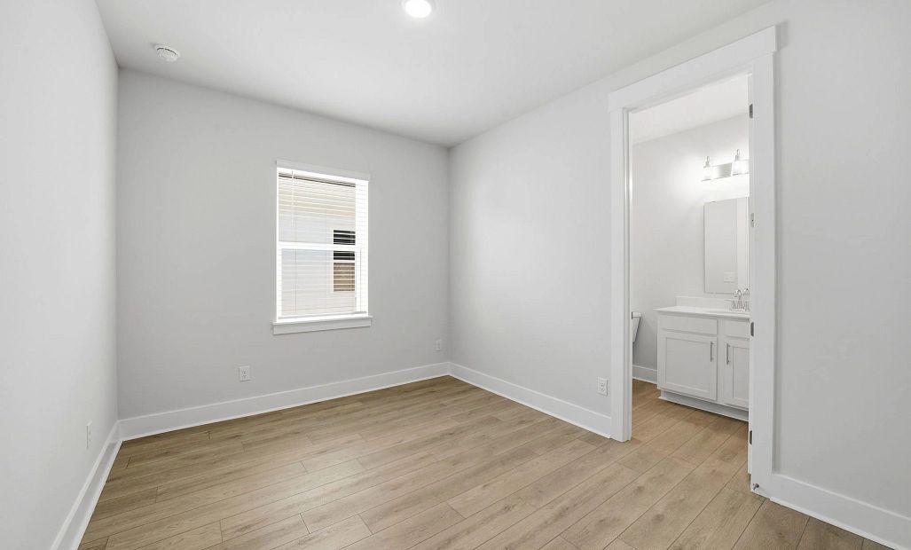 Similar Santorini floorplan. Features and finishes may vary.