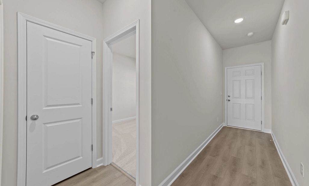 Similar Palmetto floorplan with Artisan Collection - Features and finishes may vary