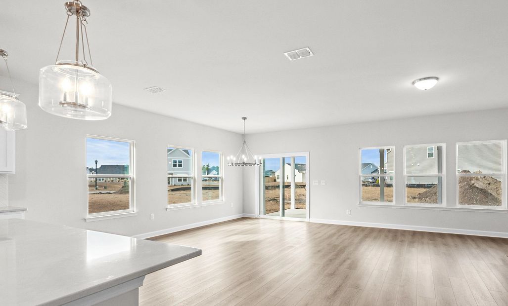 Similar Madison floorplan. Features and finishes vary.
