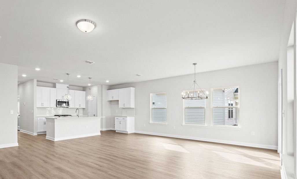 Similar Madison floorplan. Features and finishes vary.