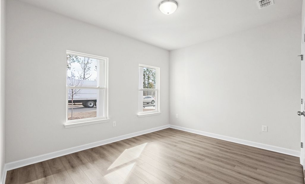 Similar Madison floorplan. Features and finishes vary.