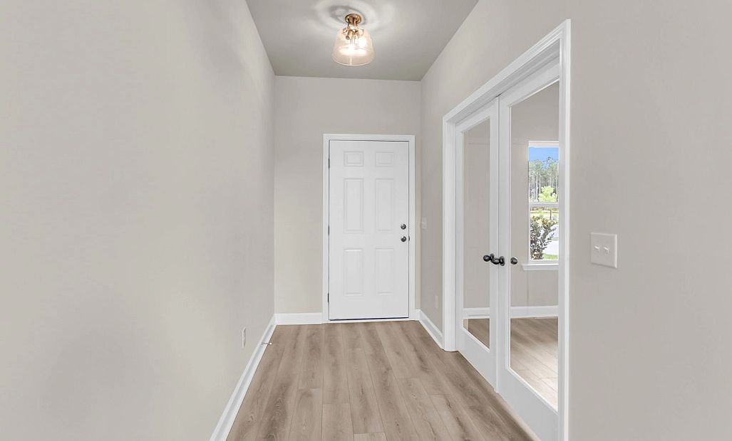 Similar Monroe floorplan with the Timeless Collection. Features and finishes may vary.