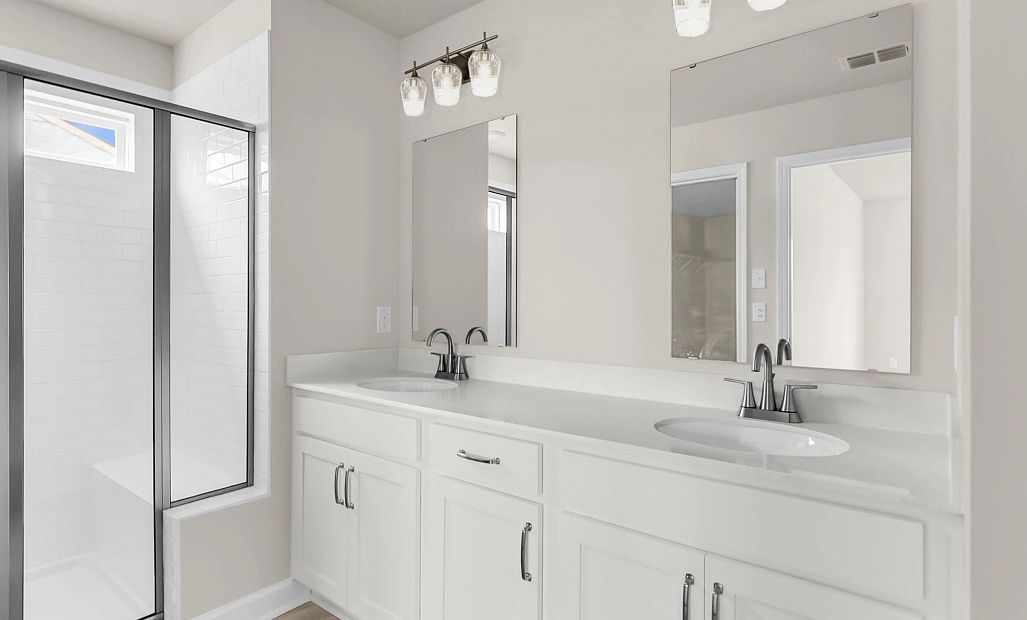 Similar Monroe floorplan with the Timeless Collection. Features and finishes may vary.