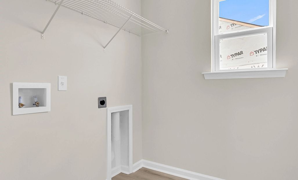 Similar Monroe floorplan with the Timeless Collection. Features and finishes may vary.