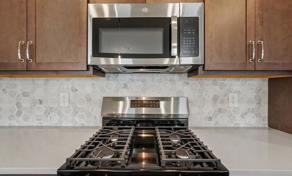 Our stunning AW Collection® Roosevelt and features a gas range