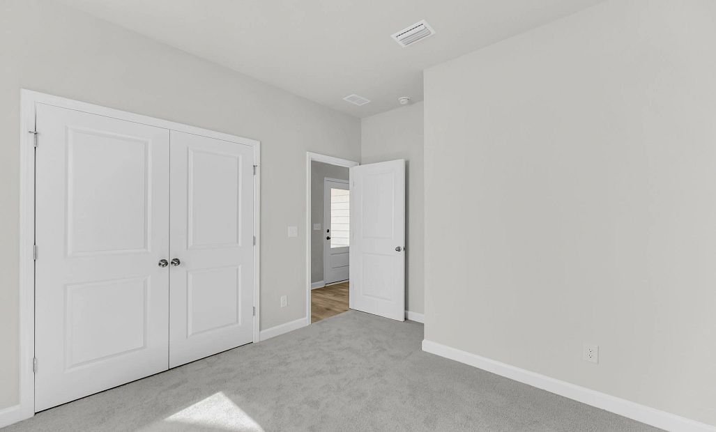 Similar McKinley floorplan with the Coastal Collection. Features and finishes may vary.