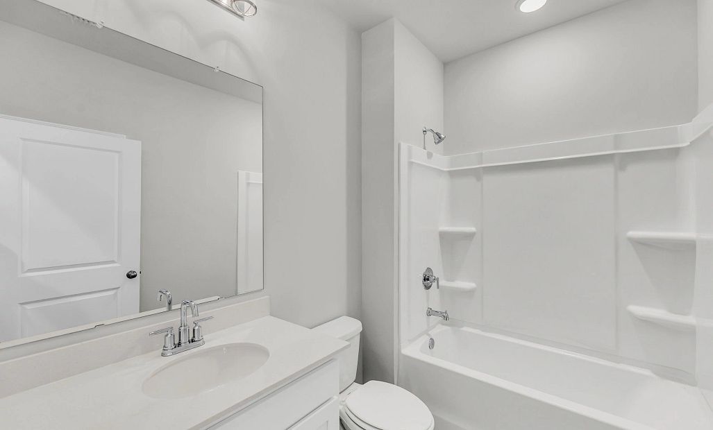 Similar McKinley floorplan with the Coastal Collection. Features and finishes may vary.