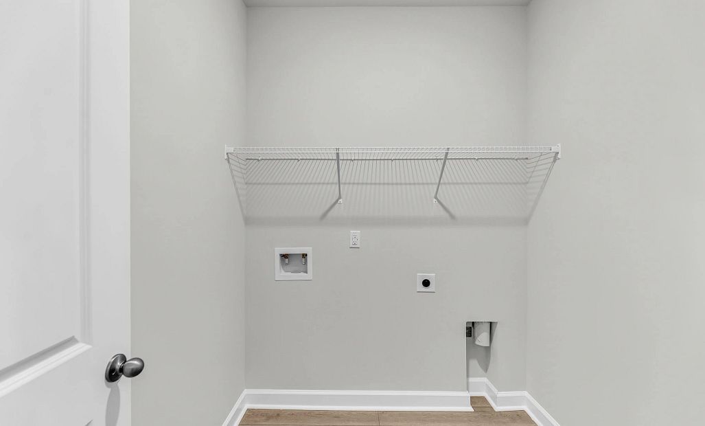 Similar McKinley floorplan with the Coastal Collection. Features and finishes may vary.
