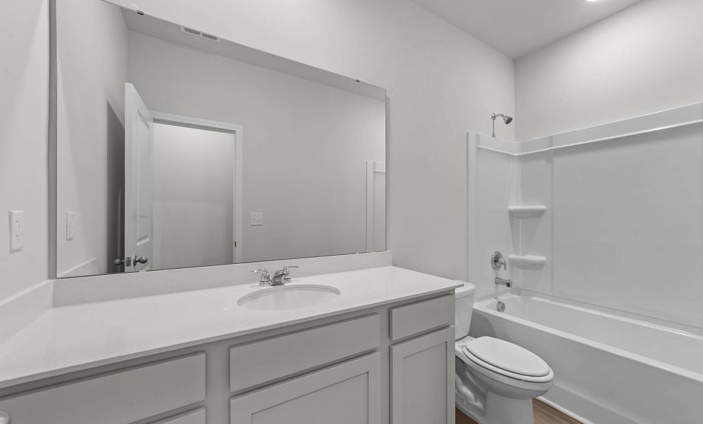 Similar Palmetto floorplan with our Milan Collection. Features and finishes vary.