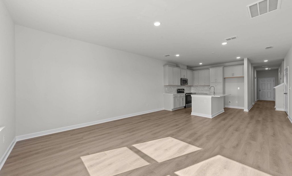 Similar Palmetto floorplan with our Milan Collection. Features and finishes vary.