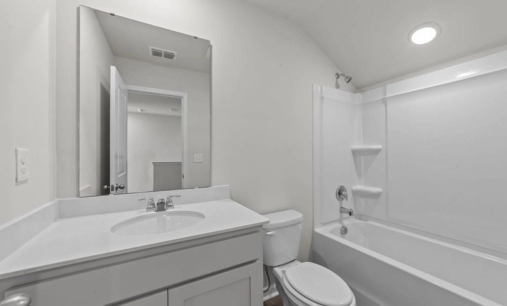 Similar Palmetto floorplan with our Milan Collection. Features and finishes vary.