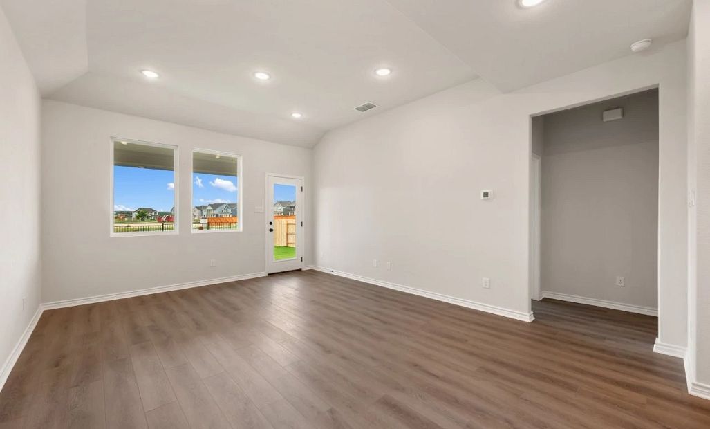 Family Room & Dining Area