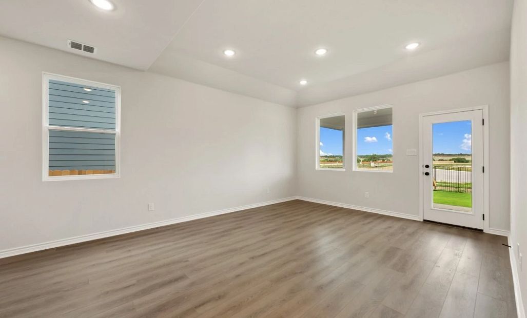 Family Room & Dining Area