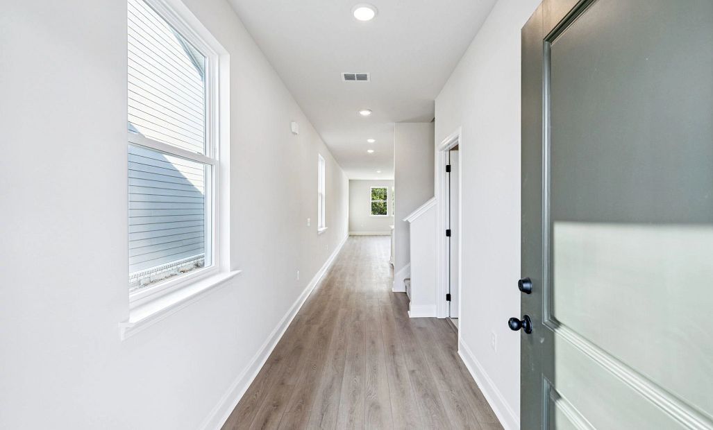 Entry | For representation purposes only. Options and layout may vary by community and home plan.