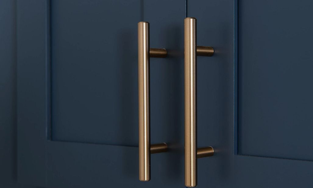 Close up of the AW Collection® Sapphire cabinet and hardware - Representative images and renderings