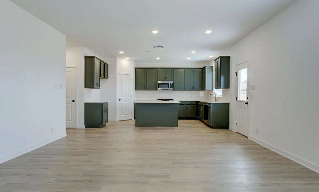 Representative image of Kitchen & Family