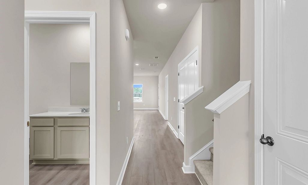 Similar Palmetto floorplan with Artisan Collection - Features and finishes may vary