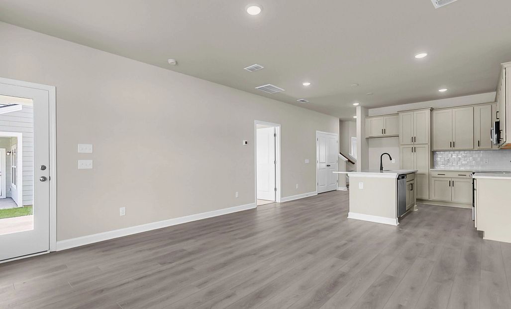 Similar Palmetto floorplan with Artisan Collection - Features and finishes may vary
