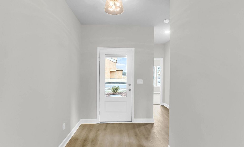 Similar McKinley floorplan with Timeless Collection. Features and finishes vary.