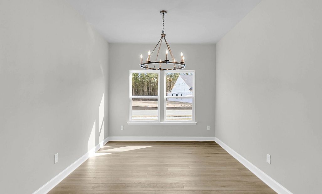 Similar McKinley floorplan with Timeless Collection. Features and finishes vary.
