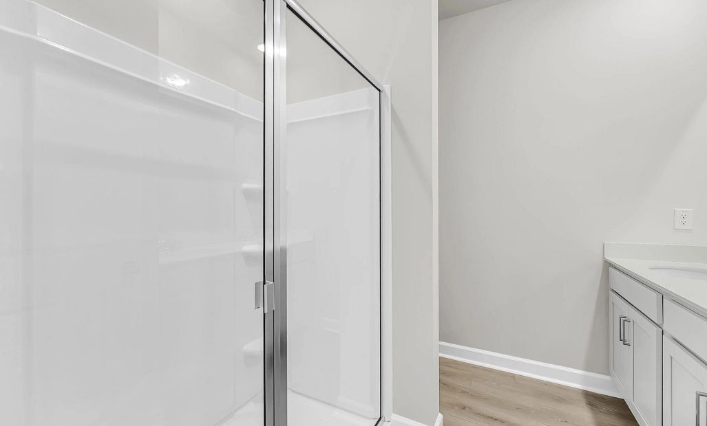 Similar Greenwood floorplan with Milan Collection. Features and finishes may change.